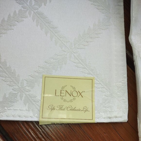 NEW Lot of 6 ~ LENOX Laurel Leaf Placemats 18" x 13" - Table Linens  White  NWT - Picture 5 of 7